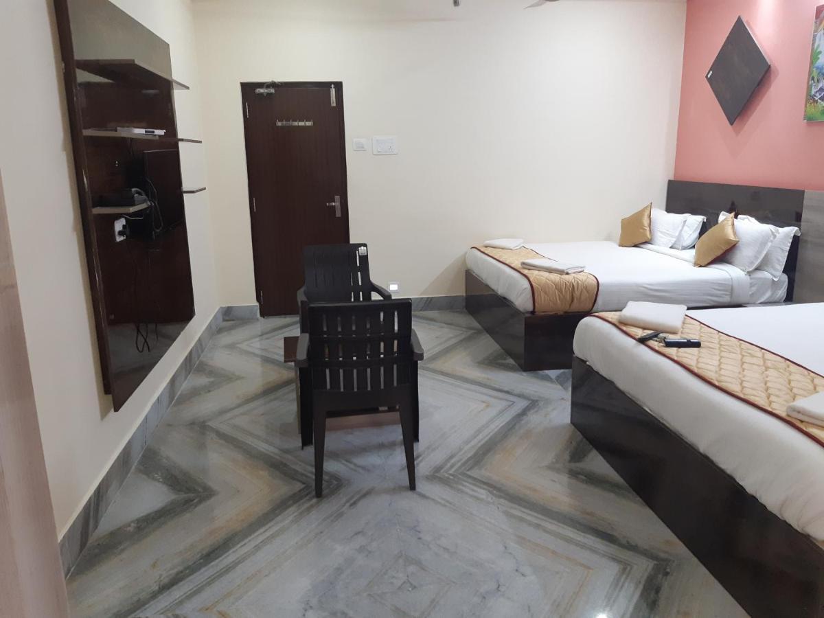 Devansh Bhanu Residency DBR Srikalahasti Dış mekan fotoğraf