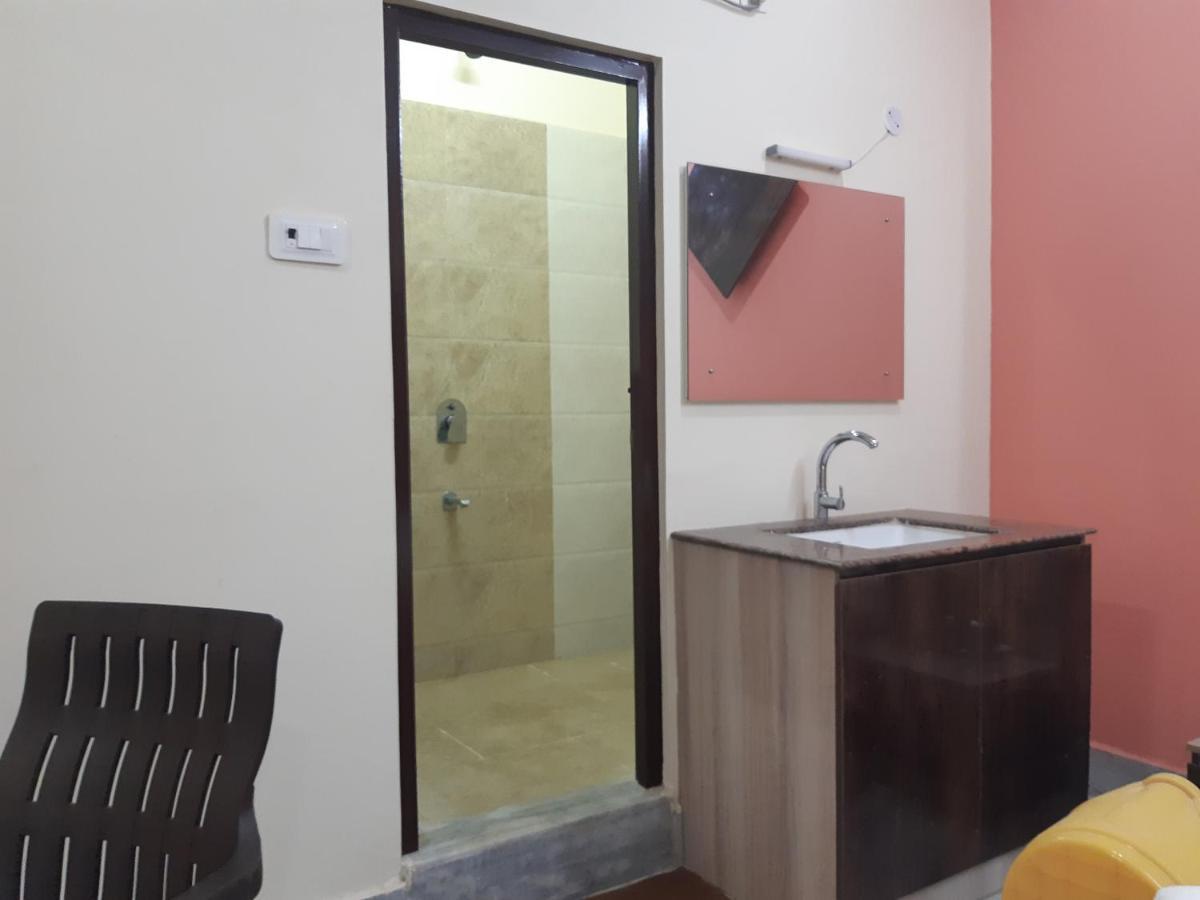 Devansh Bhanu Residency DBR Srikalahasti Dış mekan fotoğraf