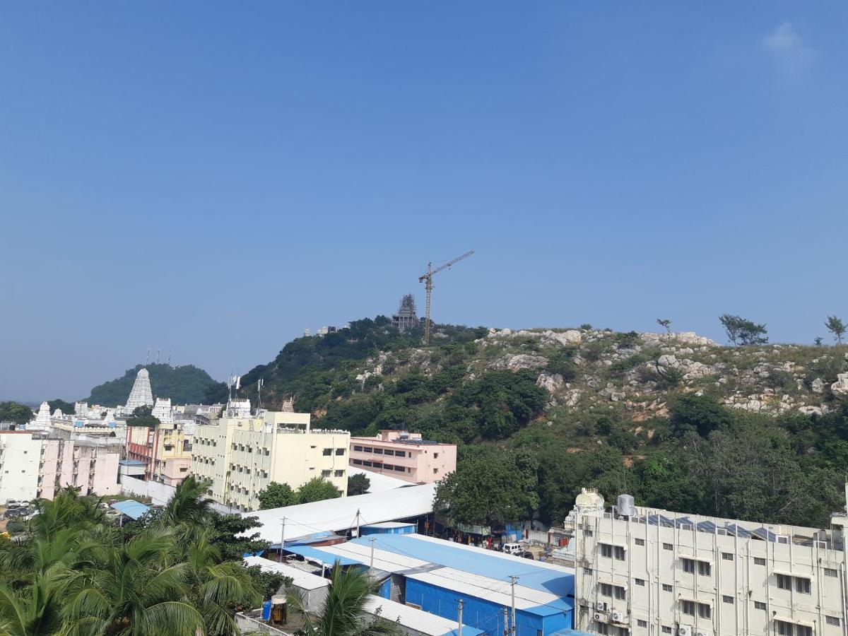 Devansh Bhanu Residency DBR Srikalahasti Dış mekan fotoğraf